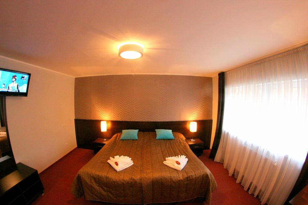 Hotel I Restauracja Złoty Las Camera foto