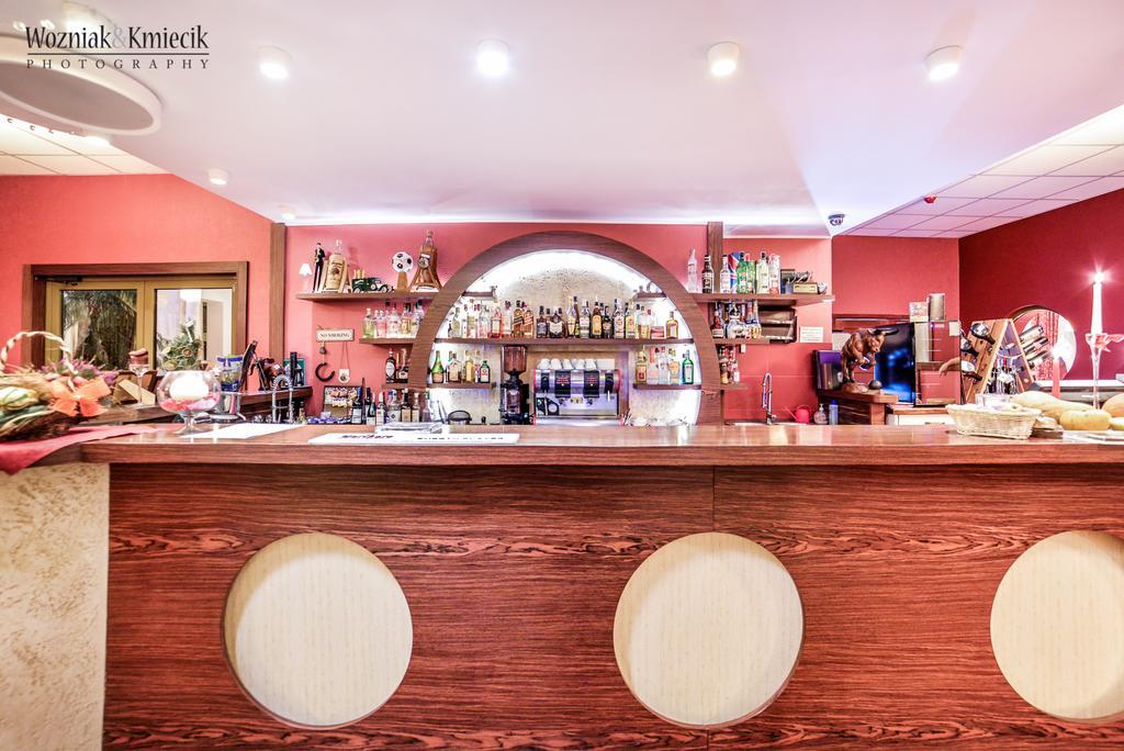 Hotel I Restauracja Złoty Las Esterno foto